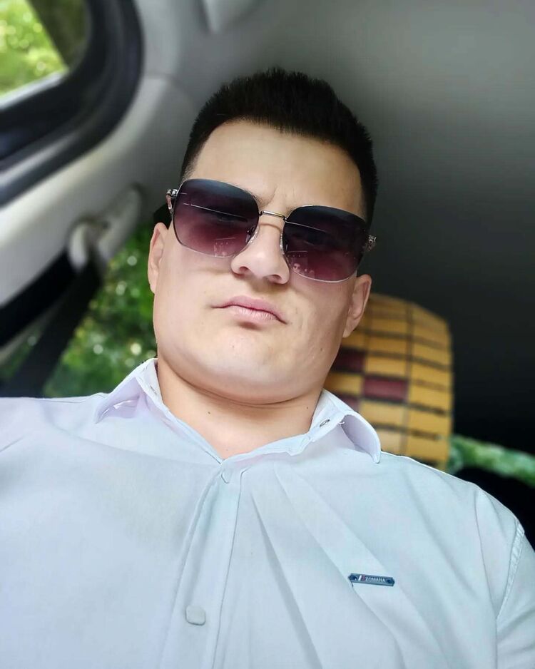  53383351  Mardon, 28 ,    