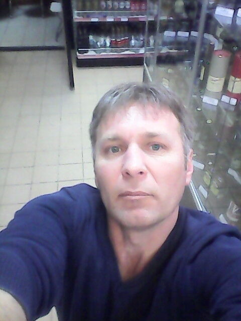  ,   Igor, 54 ,  