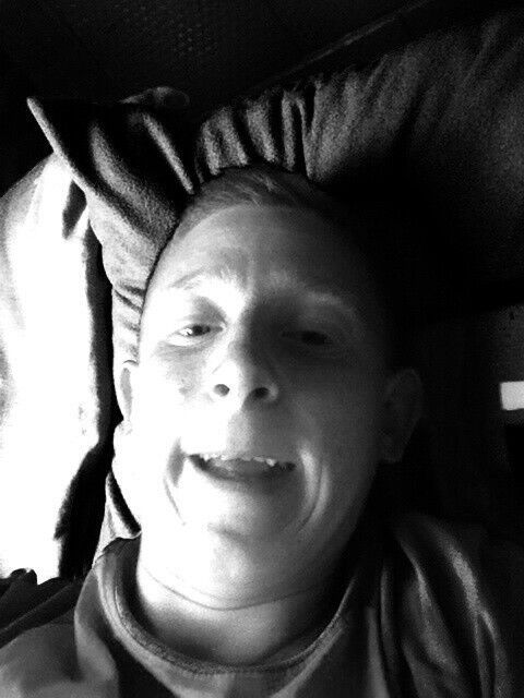  8692621  Edik17, 29 ,    