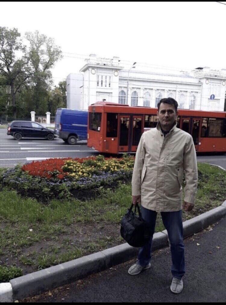  42875231  Rustam, 47 ,    