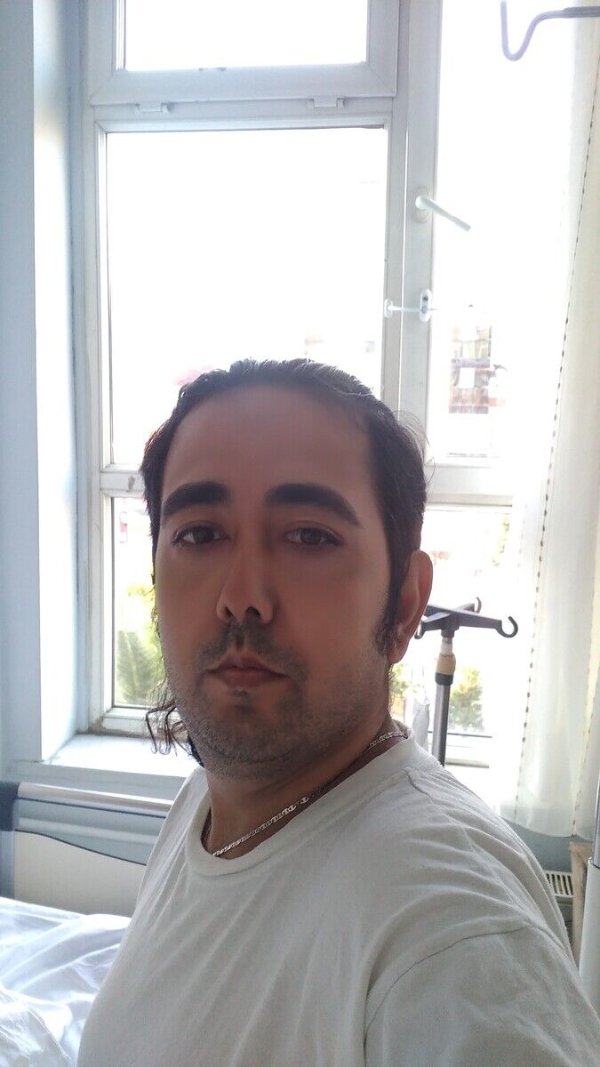  21244881  Behroz, 37 ,    