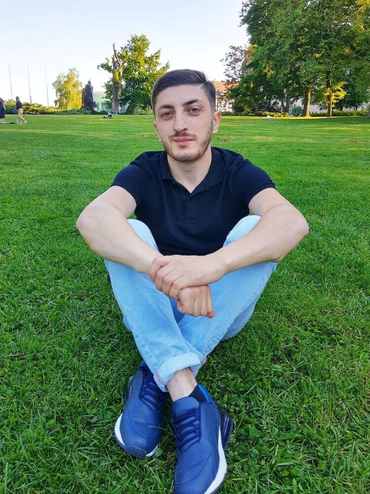  ,   Guka, 27 ,   ,   