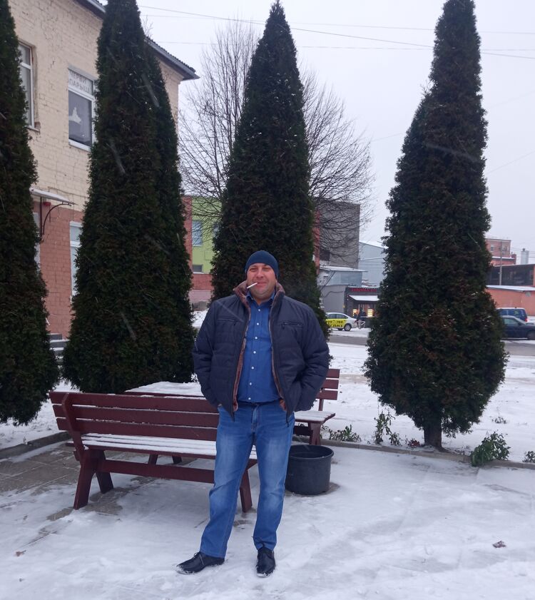  ,   Sergey, 50 ,     