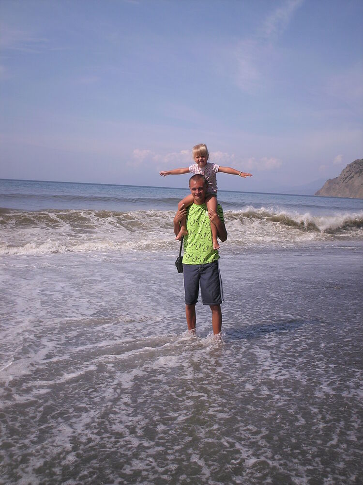  8180321  Pavel, 46 ,     