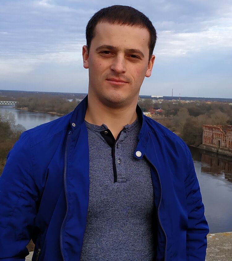  Warszawa,   Ivan, 32 ,   ,   , c 