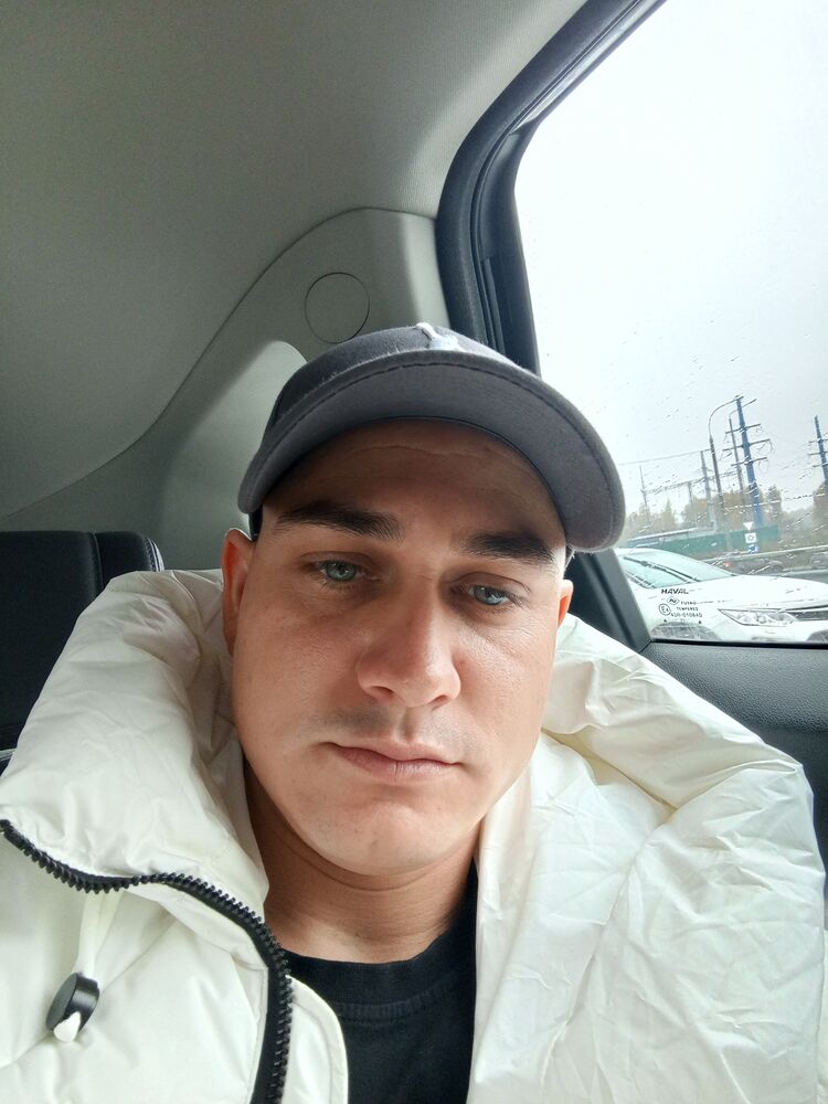 48664231  Luis orlando, 27 ,    