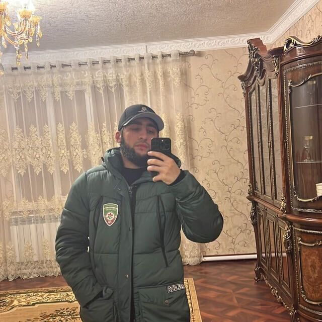  35684331  , 25 ,    -
