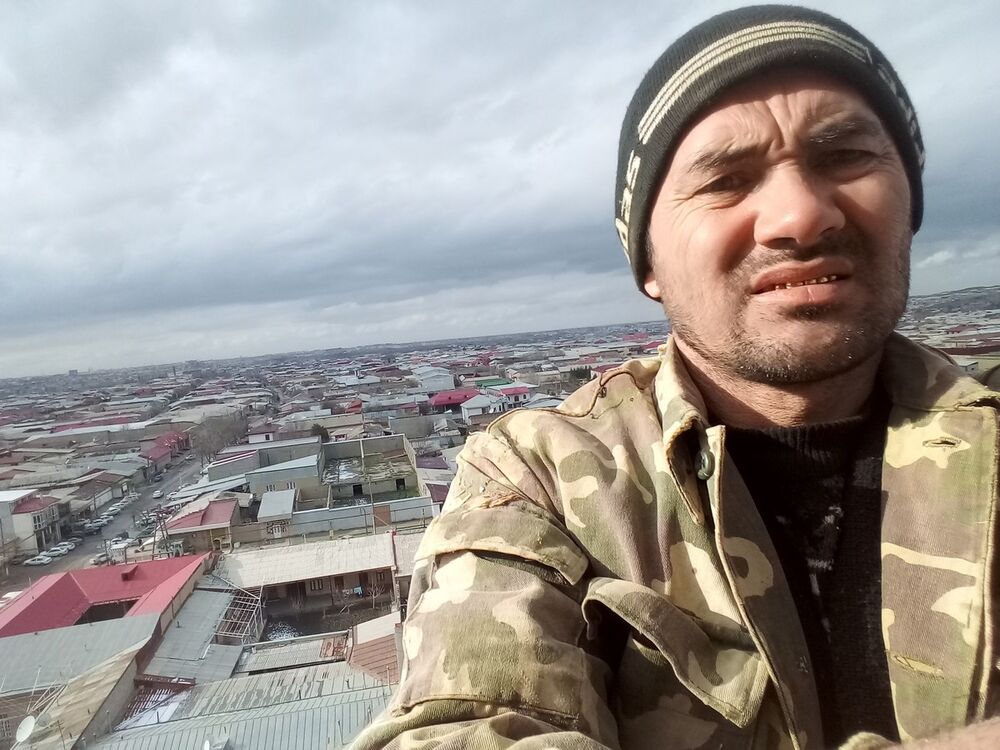  ,   Akramxon, 48 ,   ,   , c 