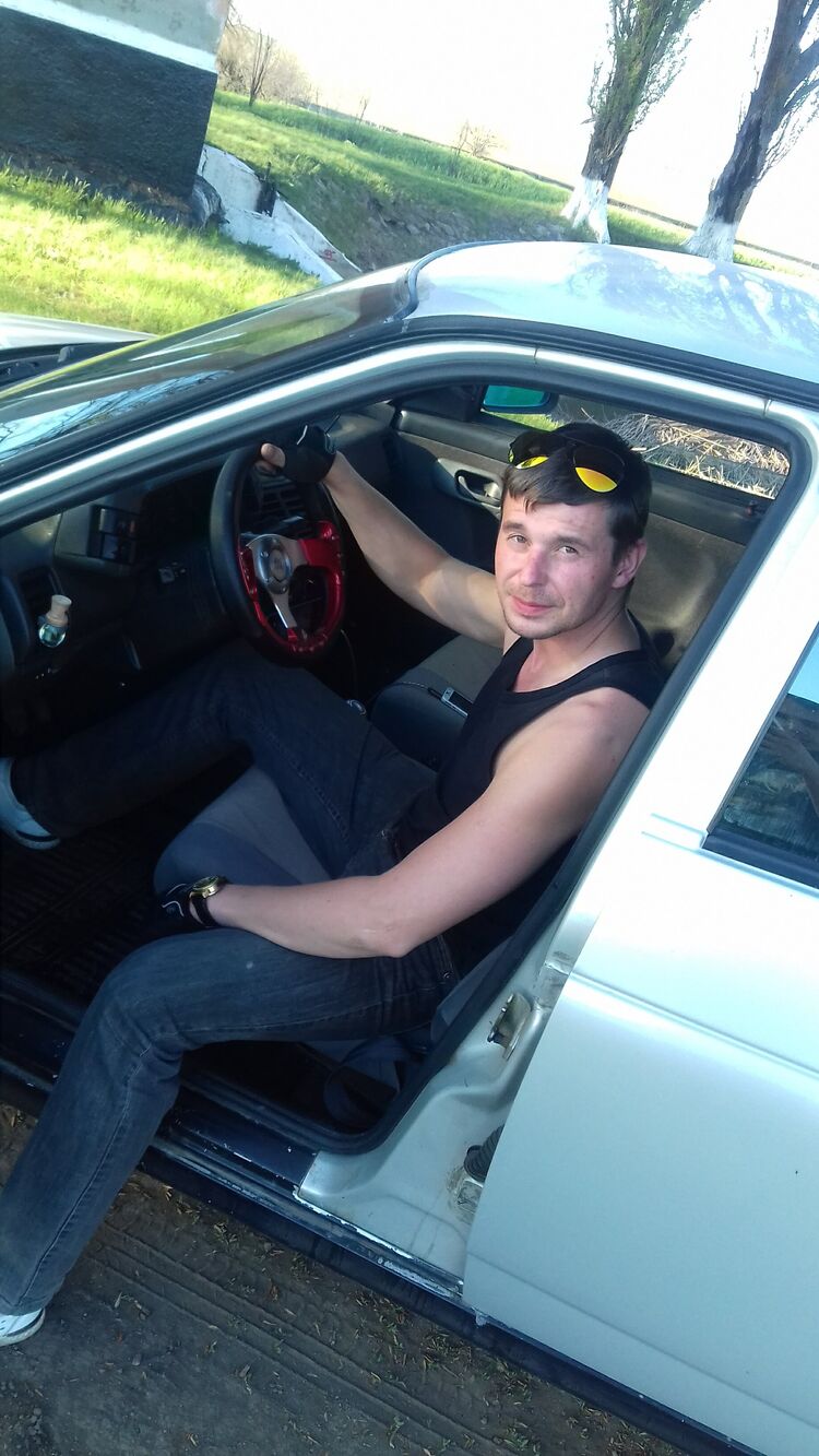  --,   Evgeny, 37 ,   ,   , c 