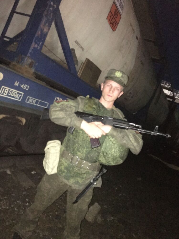  22921561  , 24 ,    