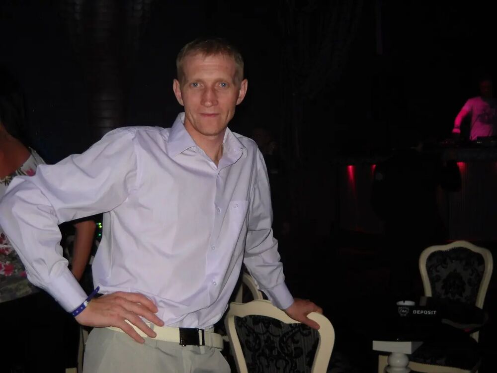  31744651  Evgeny, 48 ,    