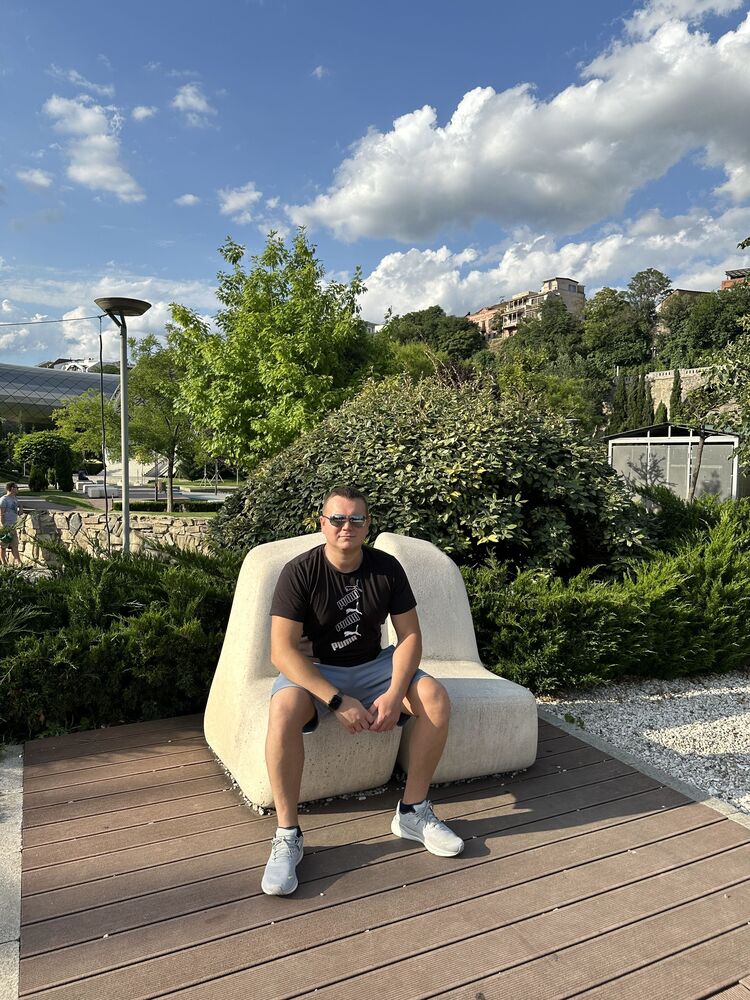  ,   Pavel, 35 ,   ,   , c , 