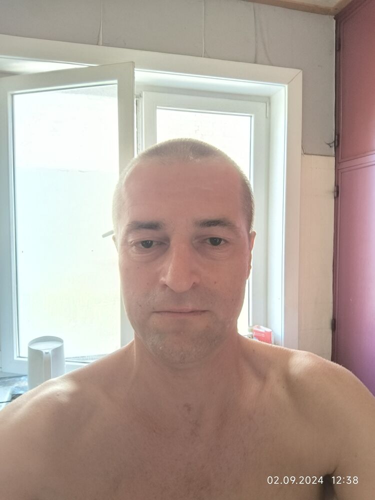  ,   Sergei, 48 ,   ,   , c , 