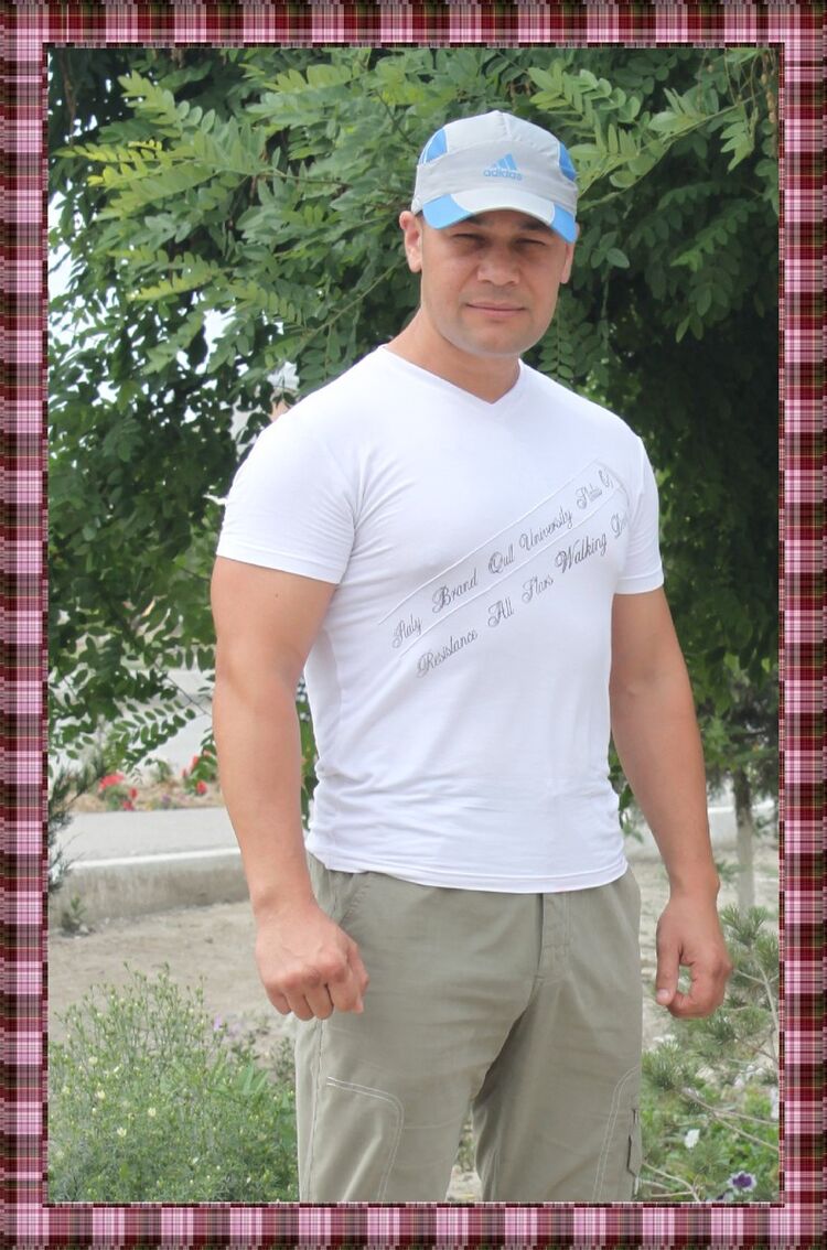 ���������� ��������, ���� ������� Akmal, 42 ����, ������������ ��� ������, ����� � ���������, c�������� ���������