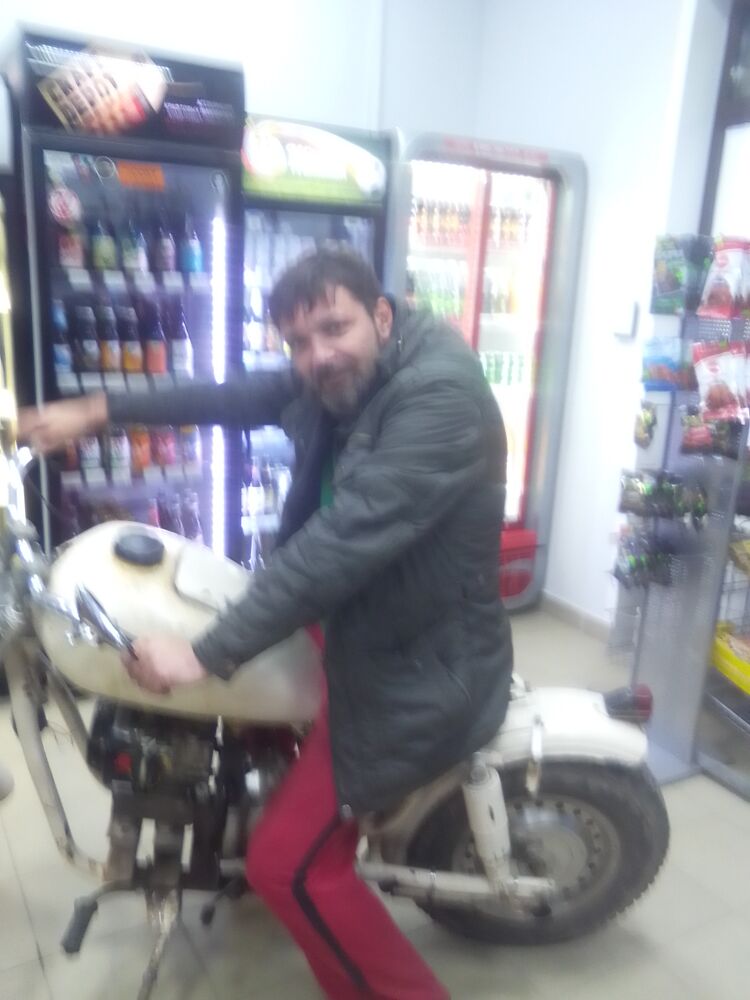  41791931  Damir, 42 ,    