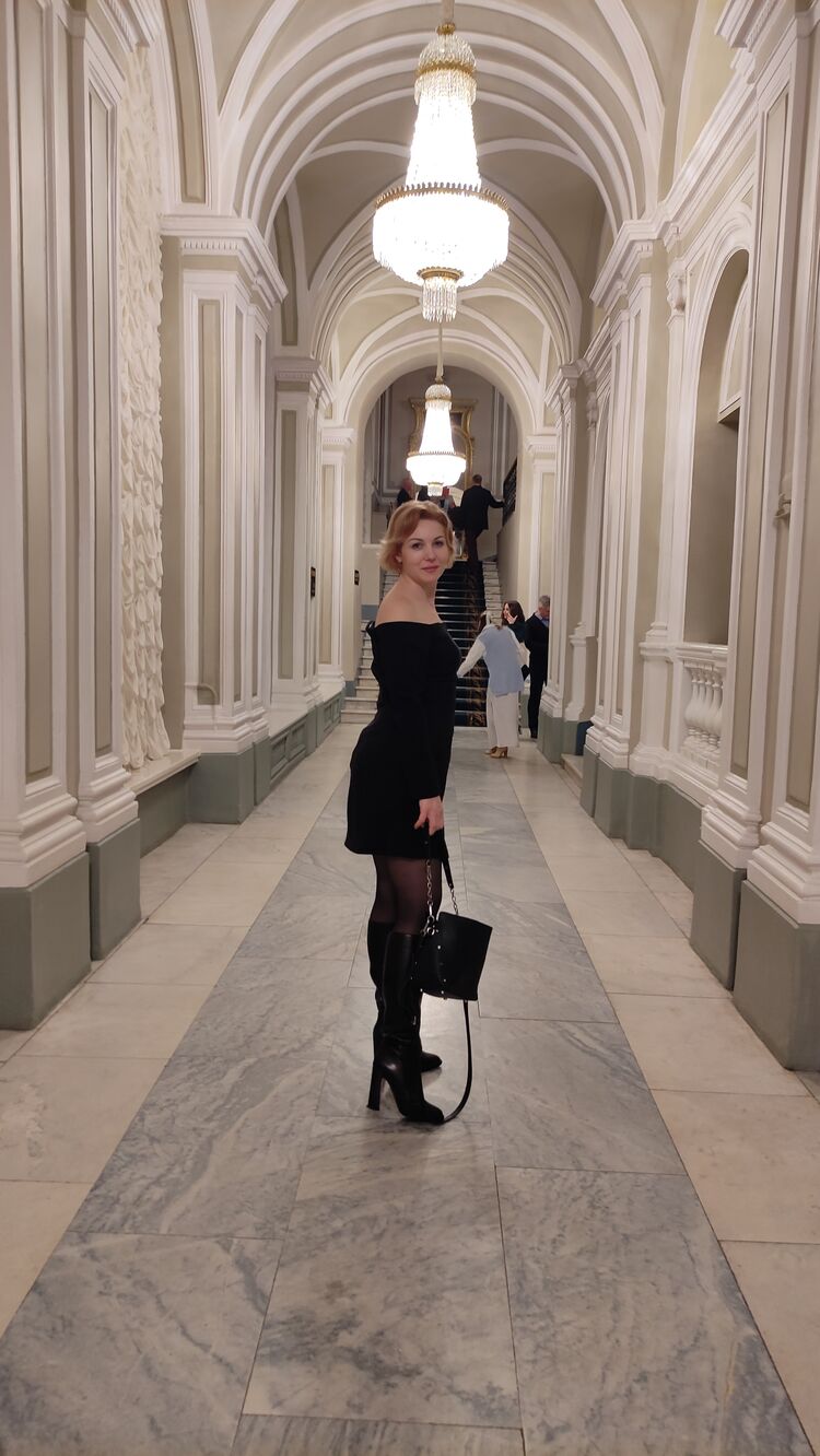  27045081  , 41 ,    -