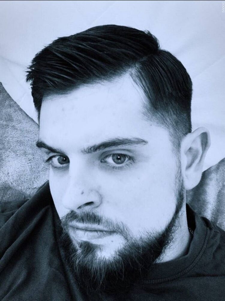  Malta,   , 28 ,     , c 