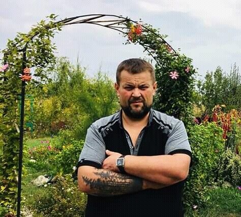  16247001  Alexandr, 47 ,    