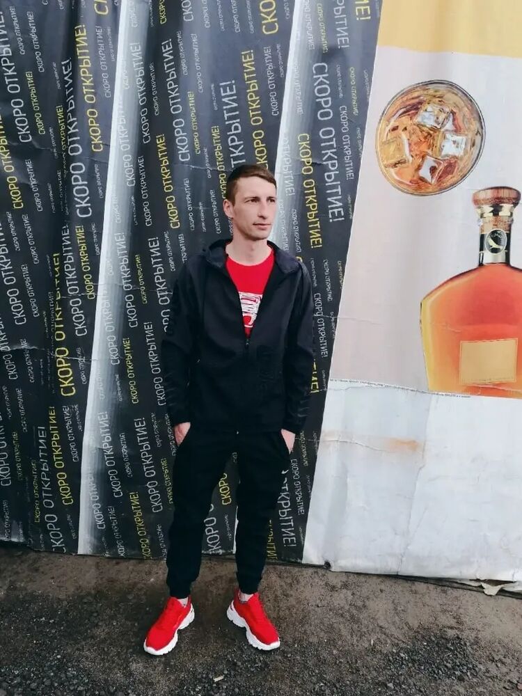  ,   Vladimir, 32 ,   ,   