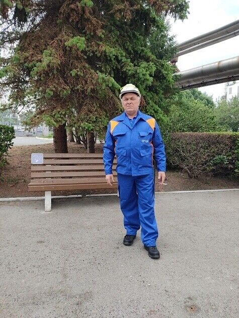  46247661  Sergey, 58 ,    