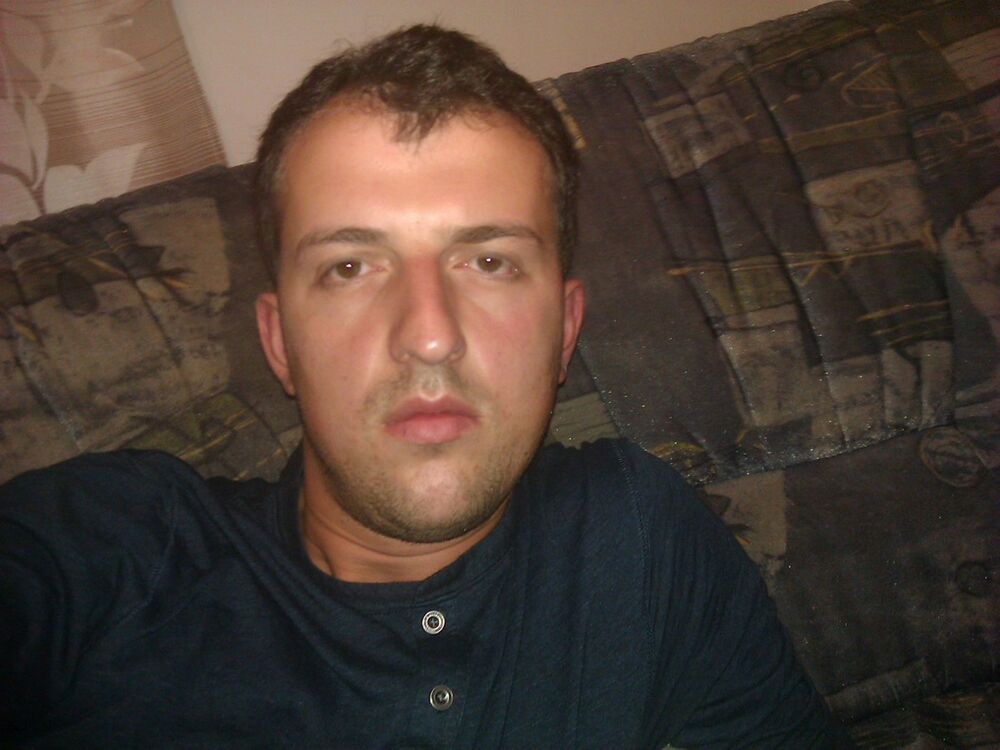  5179281  Daniel, 43 ,    