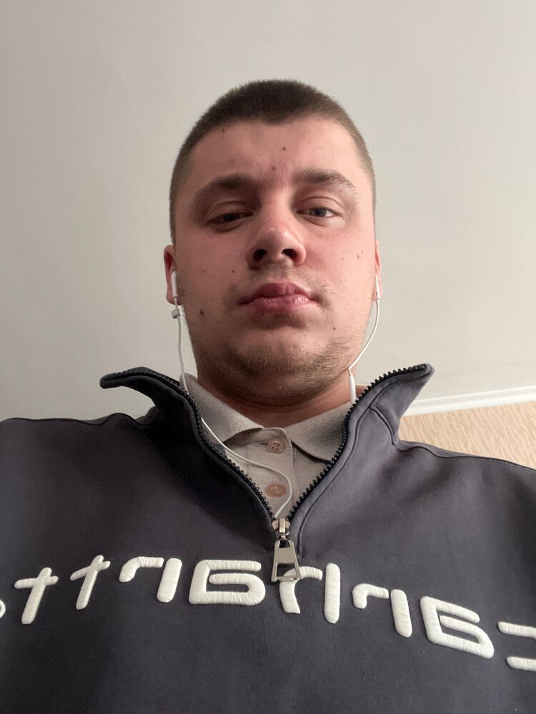  42237921  , 27 ,    