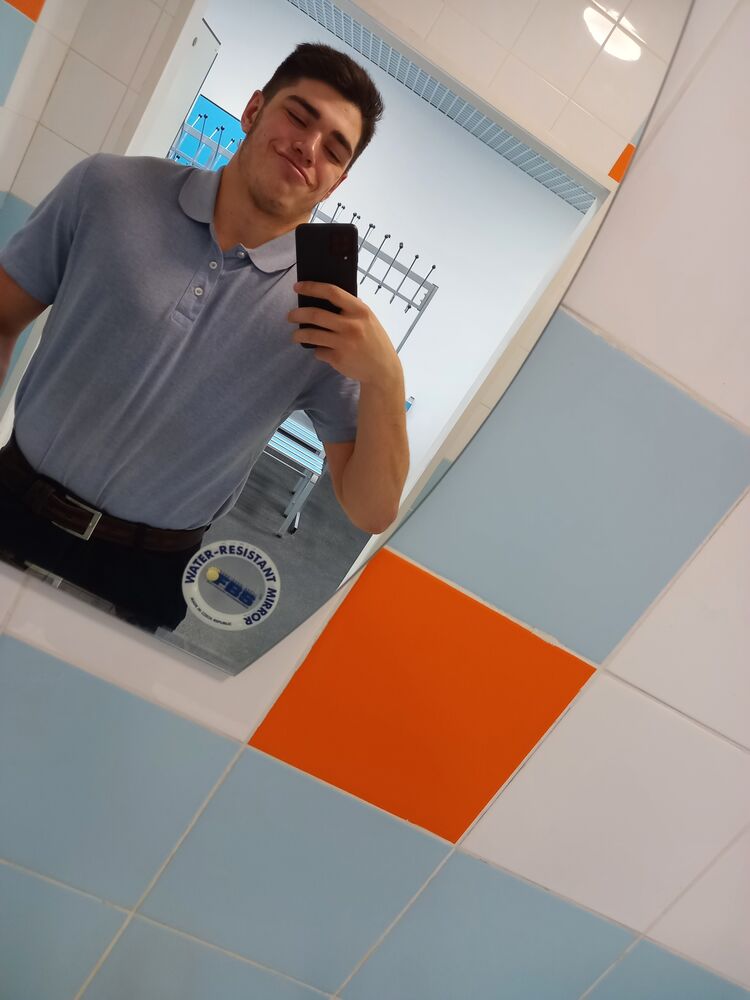  34728701  , 23 ,    -