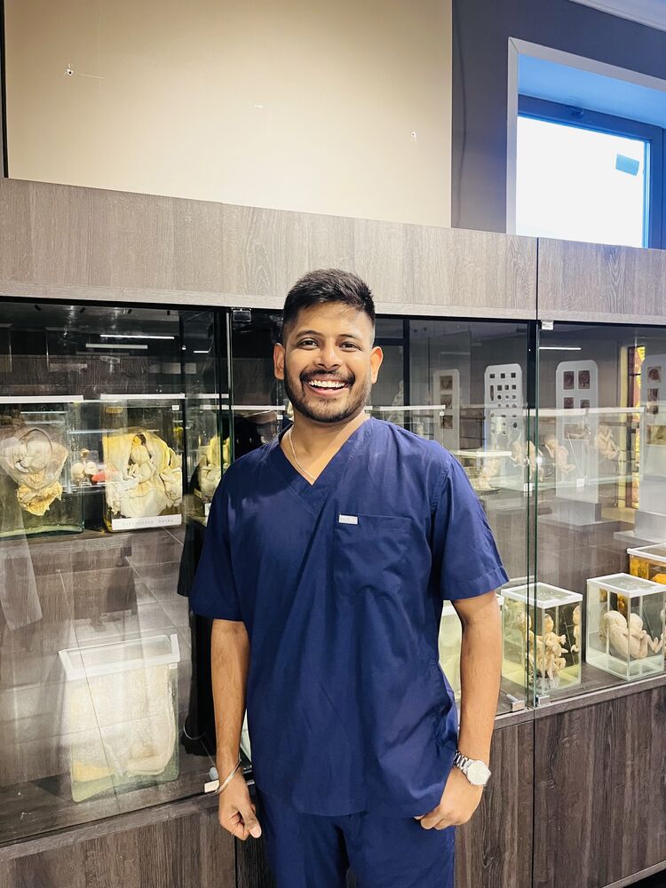  48978671  , 26 ,    --