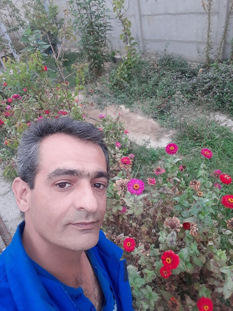  22480351  Zuzi, 48 ,    