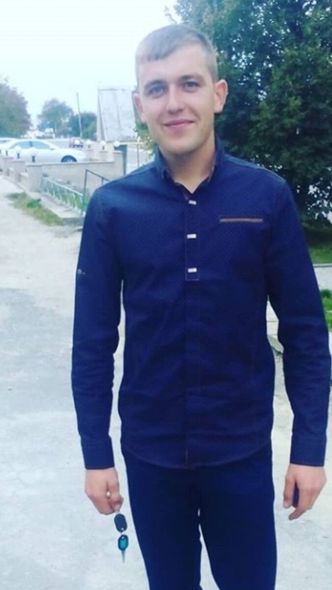  ,   Victor, 33 ,   ,   , c 