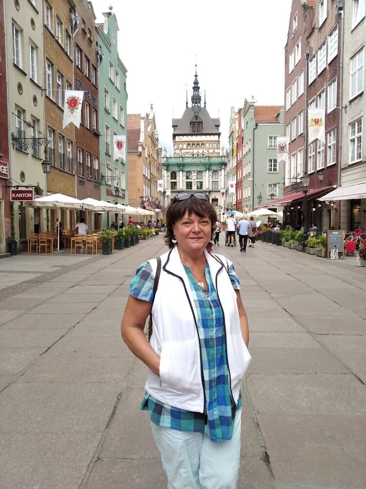  31993651  Nina, 65 ,    