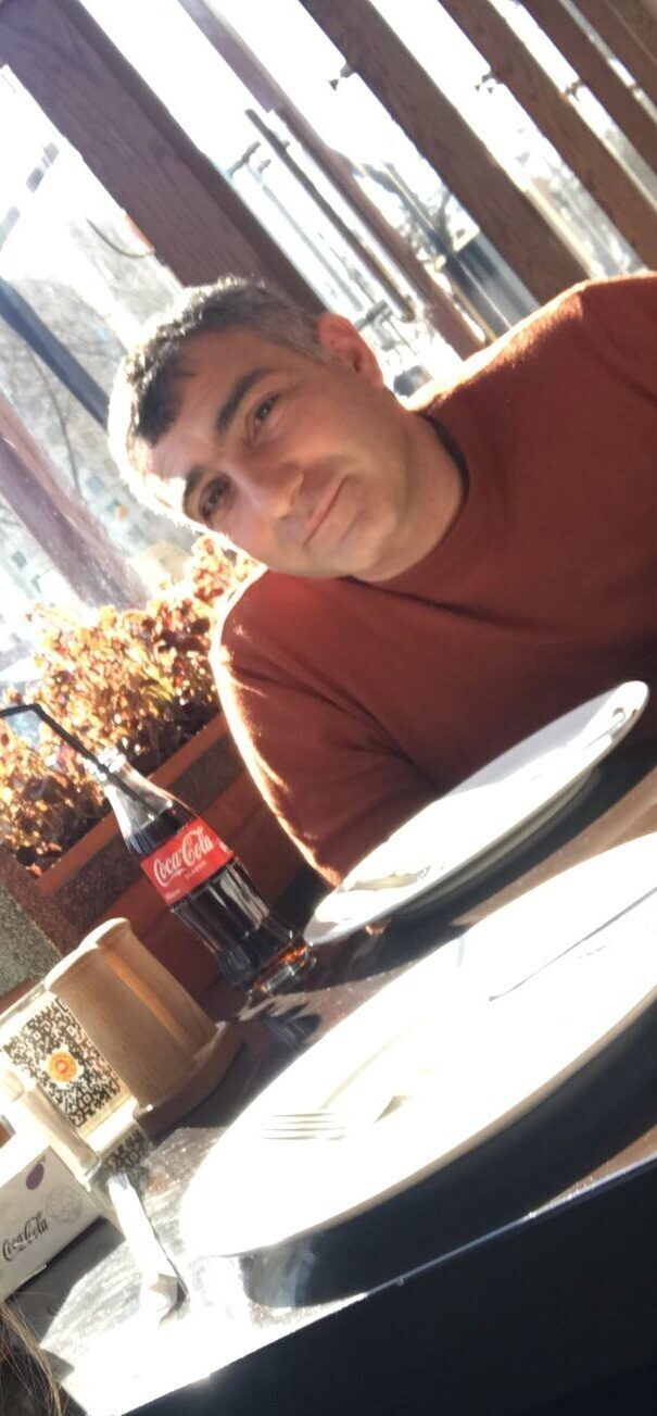  ,   Erik, 38 ,   ,   