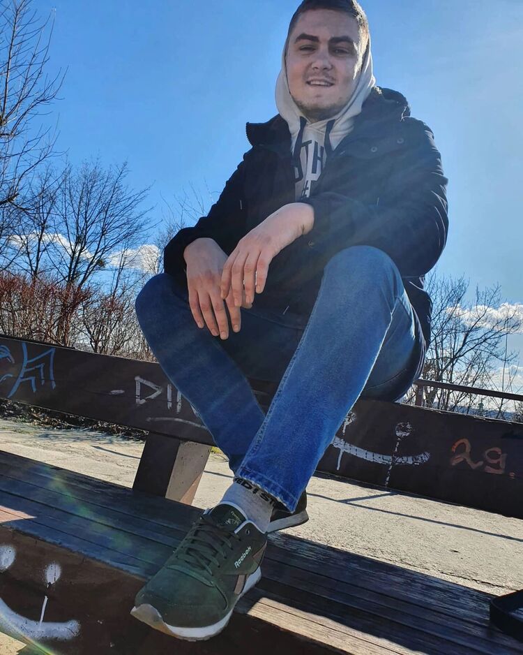  ,   , 28 ,   ,   