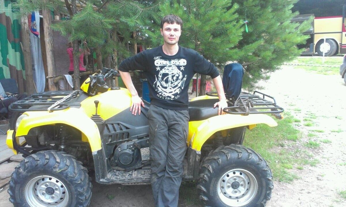  9754111  Nik, 35 ,    