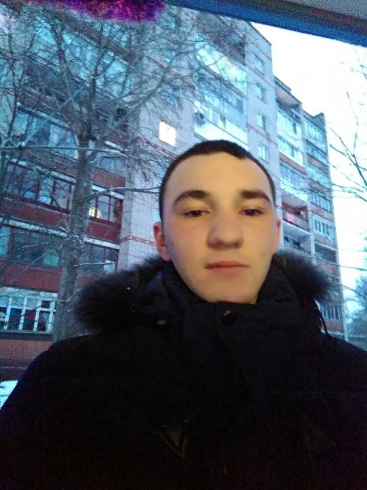  8699461  Aleksey, 28 ,    