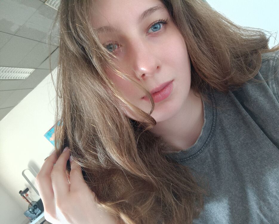  53027041  Anna, 26 ,    Duisburg