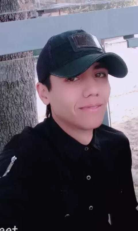  18612151  Firuz, 27 ,    -