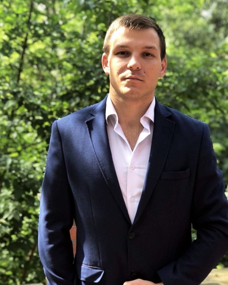  ,   Nikholas, 31 ,   