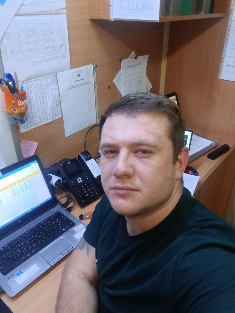  52727381  Vladimir, 29 ,    