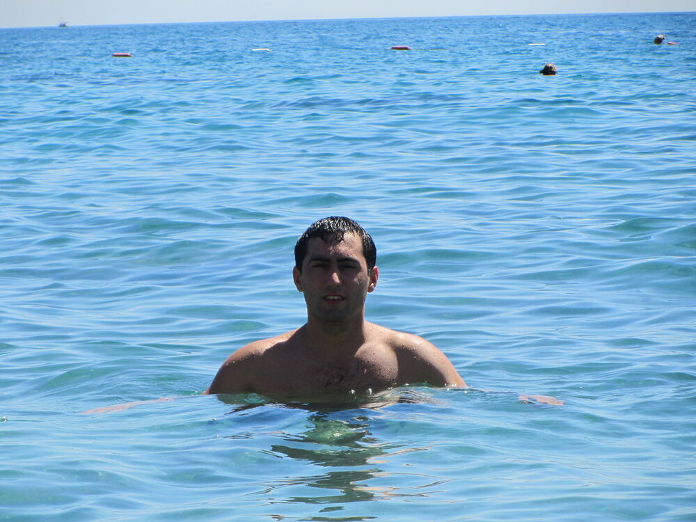  5579801  Roma, 46 ,    