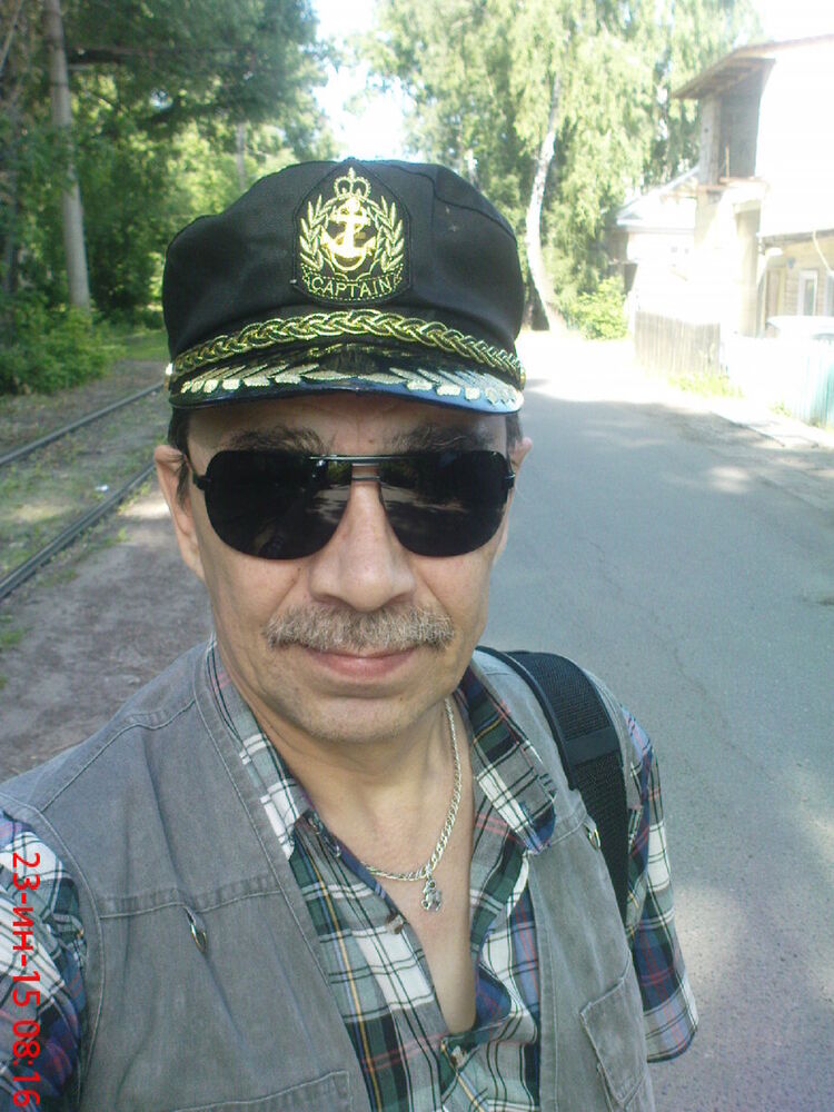  6246971  Viktor, 64 ,    