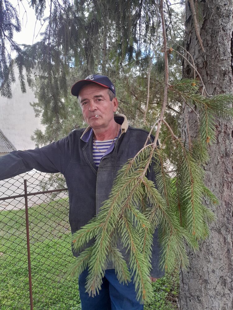  ,   Alex, 60 ,   ,   