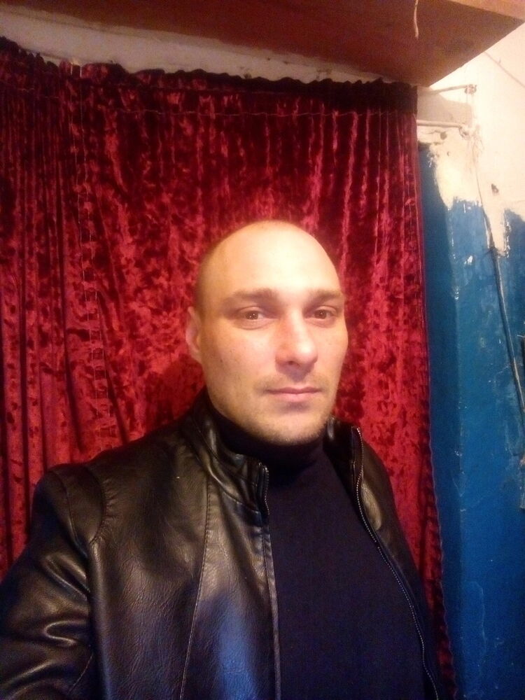  14845441  Oleg, 36 ,    