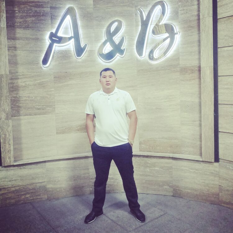  38189371  , 33 ,    