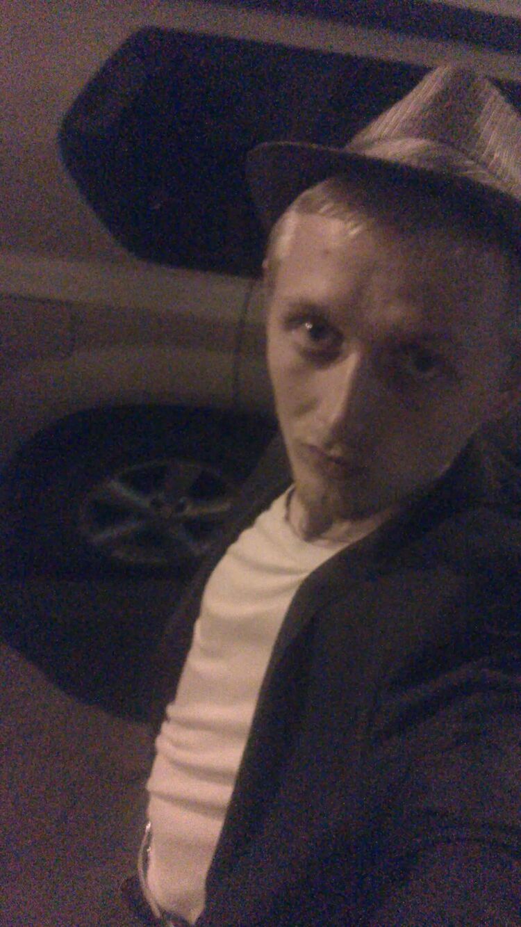  ,   Ivan, 32 ,   ,   , c 