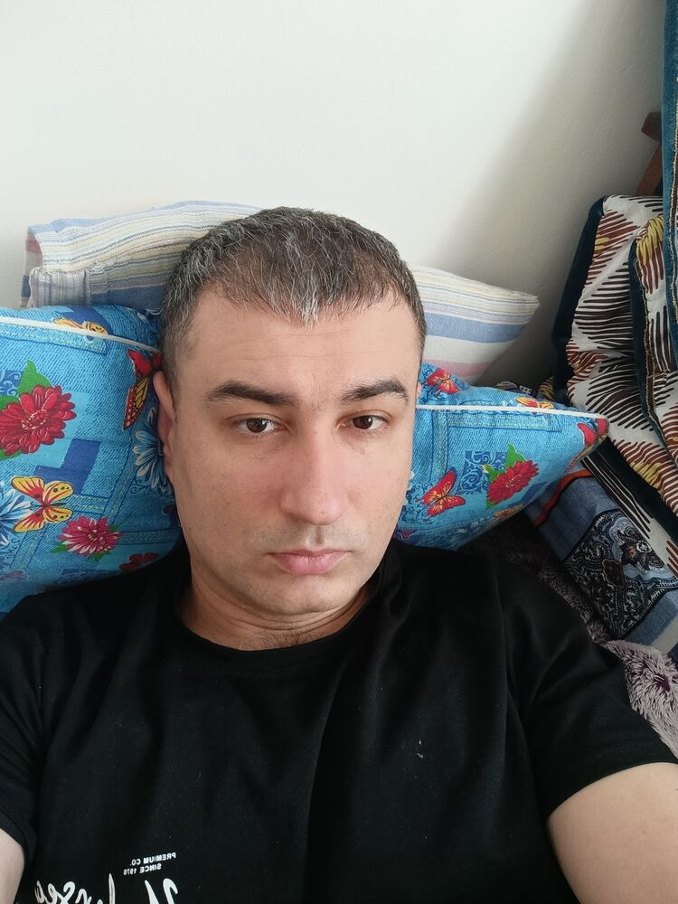  45635941  Parviz, 35 ,    