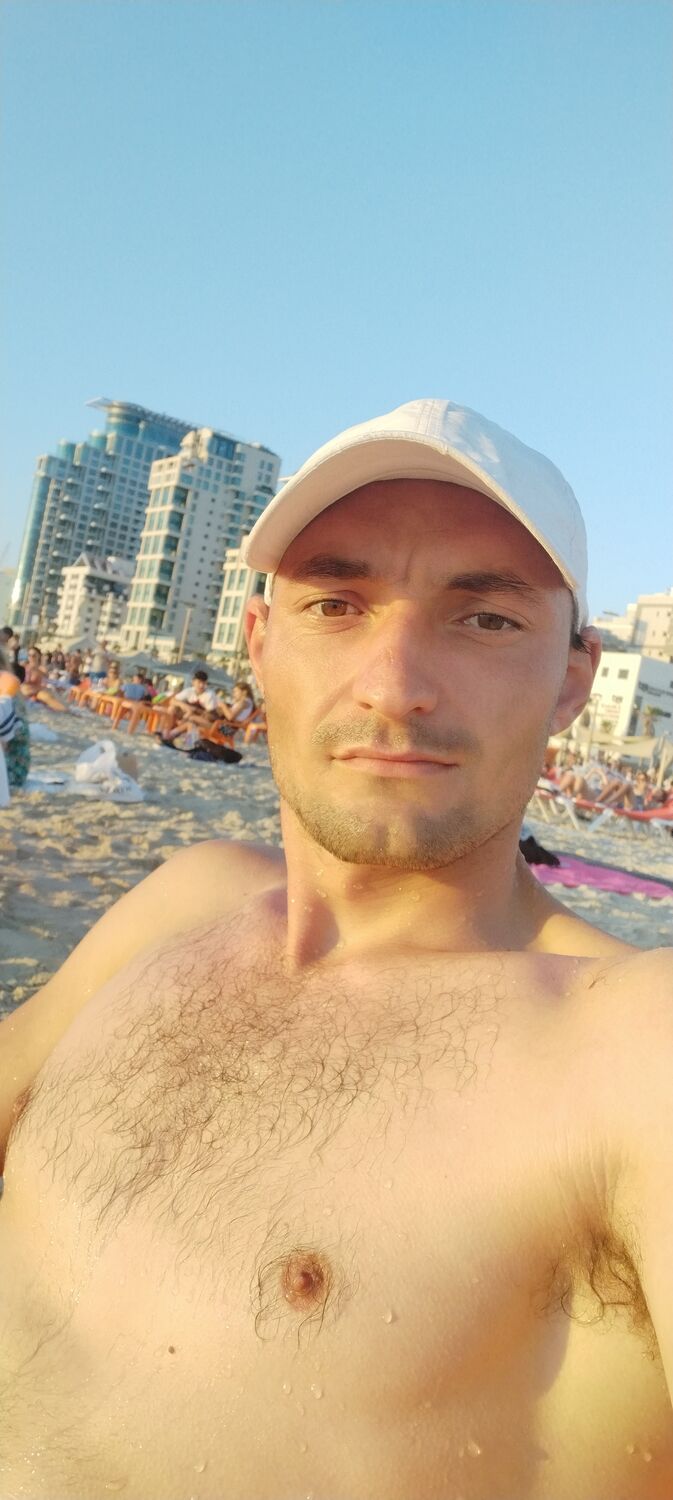  Azor,   Stefan, 29 ,   ,   