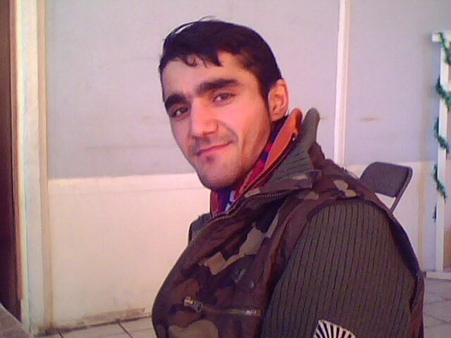  4728391  Ali, 35 ,    
