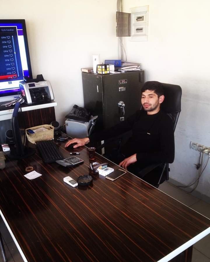  ,   Sexavet, 37 ,   ,   , c 