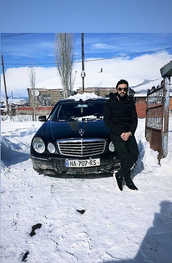  43272781  Narek, 25 ,    
